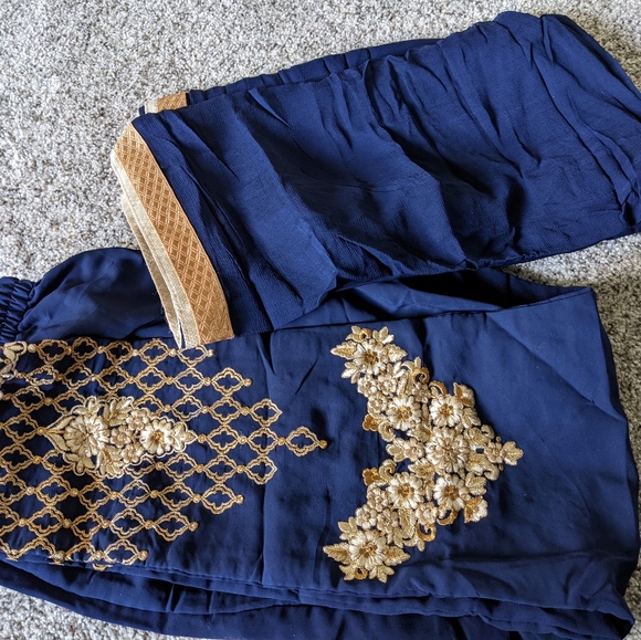 Brand new Indian Pakistani blue suit - Picture 8 of 8